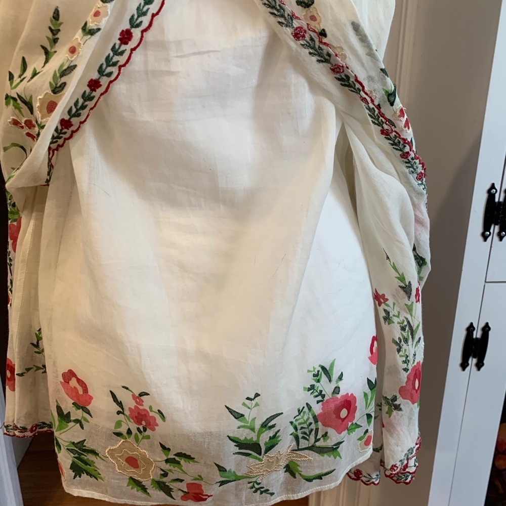 Embroidered Tank - Picture 10 of 16